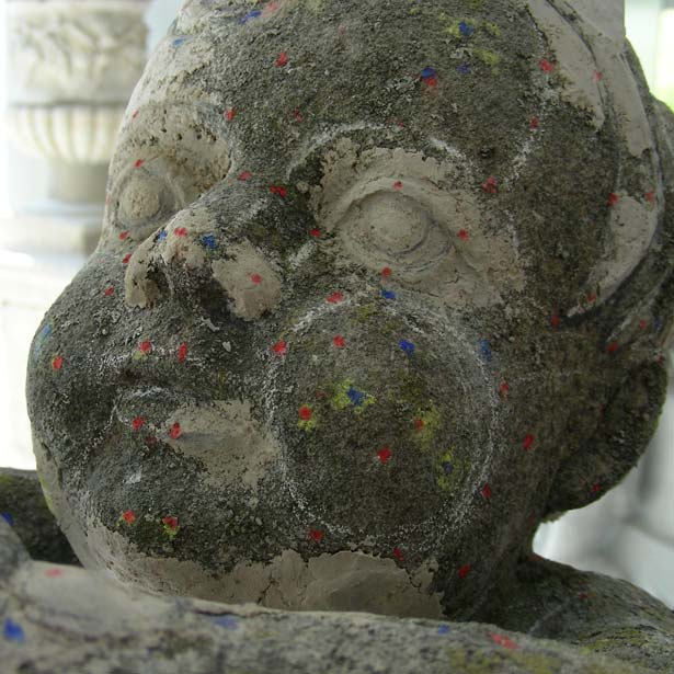 Detailansicht des Originales mit Erg&auml;nzungen zur Rekonstruktion der Form